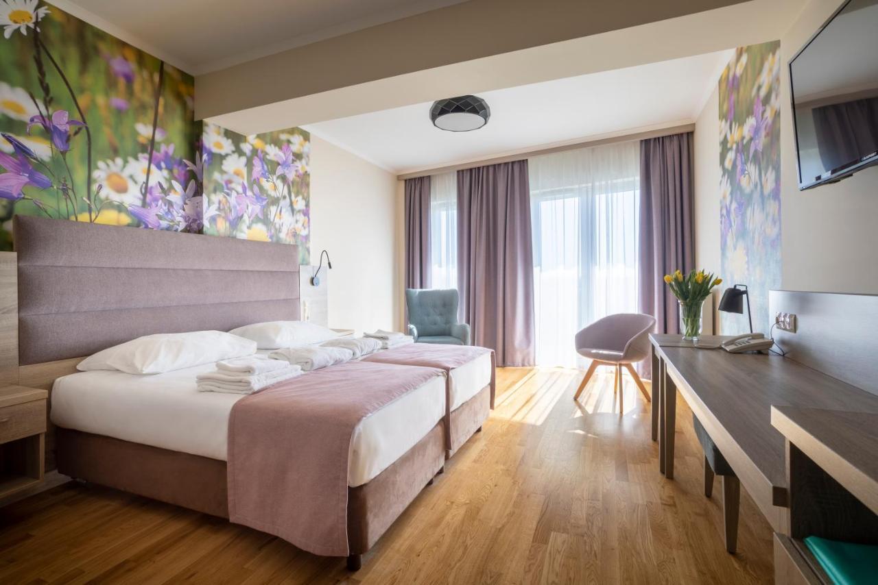 Terma Slowacki Resort Medical Spa Busko-Zdrój Dış mekan fotoğraf