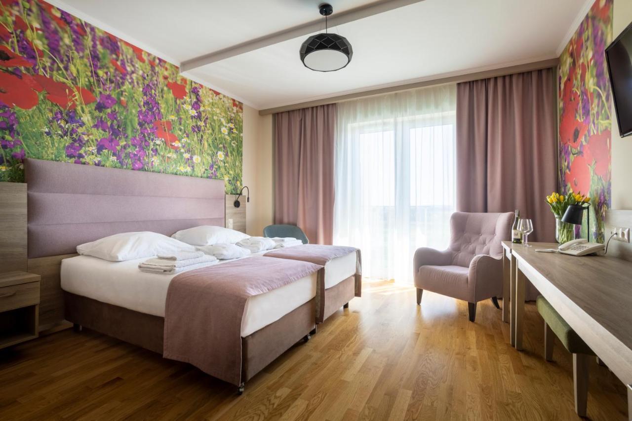 Terma Slowacki Resort Medical Spa Busko-Zdrój Dış mekan fotoğraf